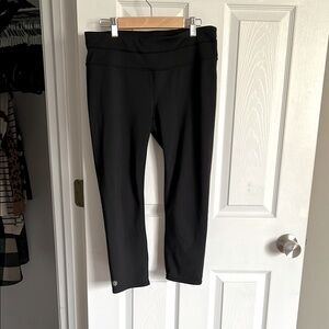 Black Women's Athleta leggings